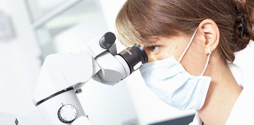 Detailaufnahme Q-Zahnärzte